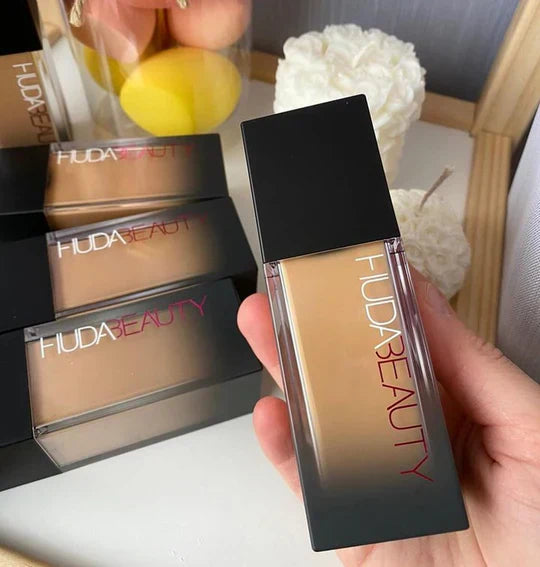 HUDA BEAUTY Luminous Matte Full Coverage Liquid FauxFilter Foundation (35ml)